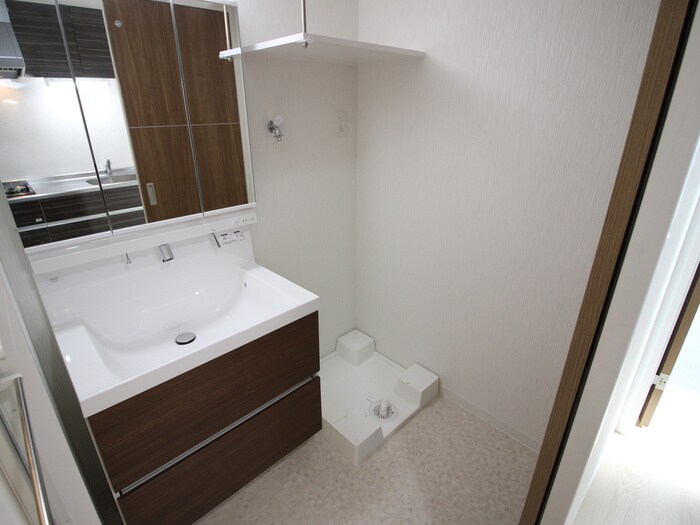 物件内観写真10　(洗面)