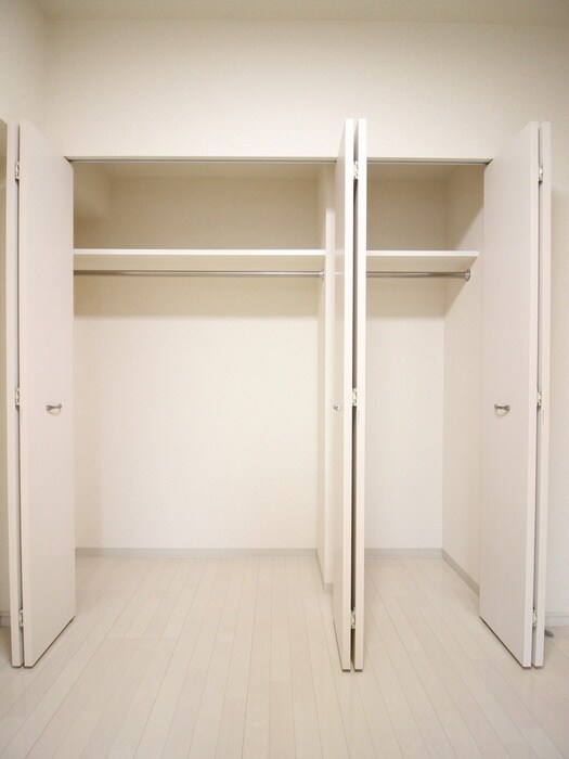 物件内観写真10　(収納)