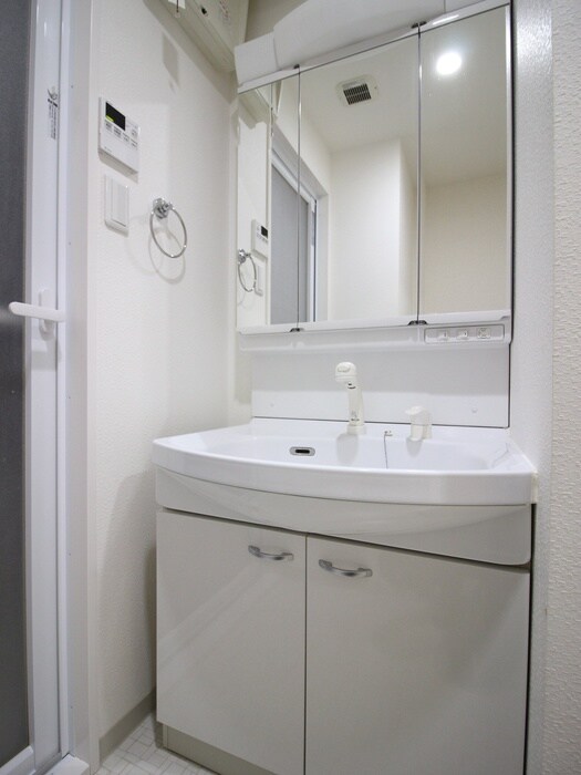 物件内観写真11　(洗面)