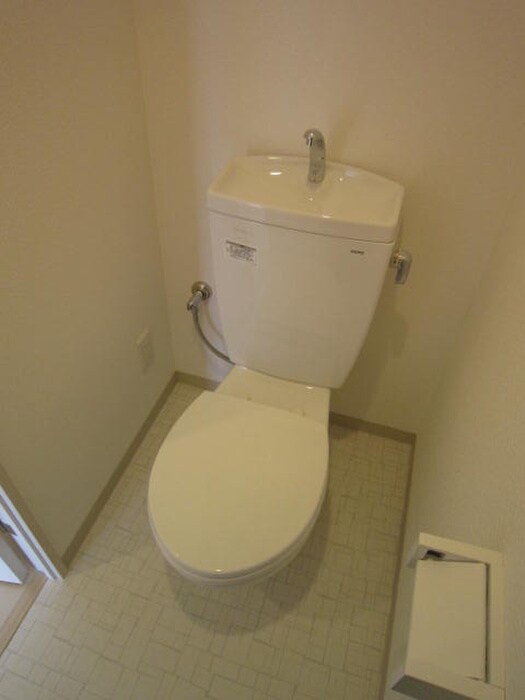 物件内観写真15　(トイレ)