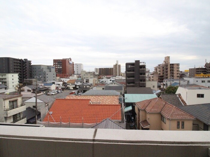 物件内観写真16　(室内からの展望)