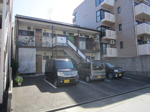 アパ－ト向陽外観写真