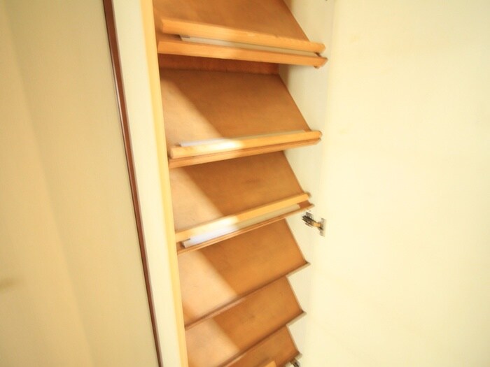 エムズハウス栄の靴箱