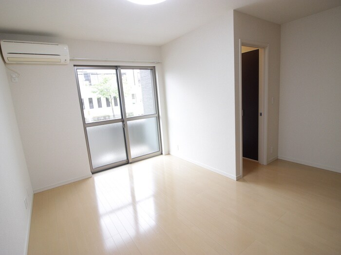 物件内観写真12　(居室)