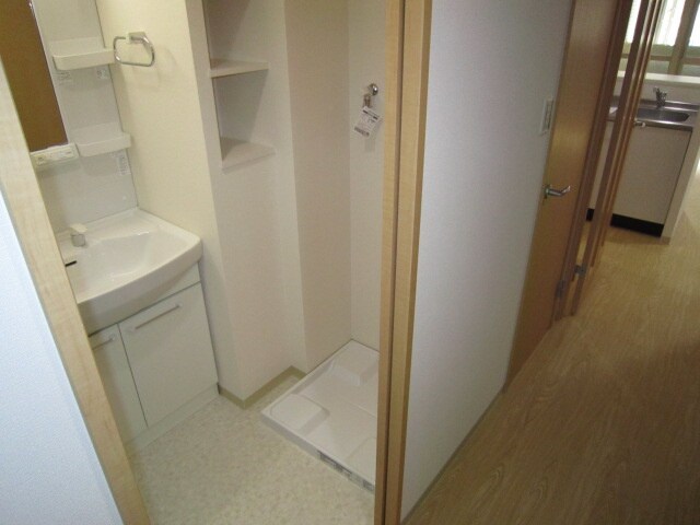 物件内観写真9　(洗面)