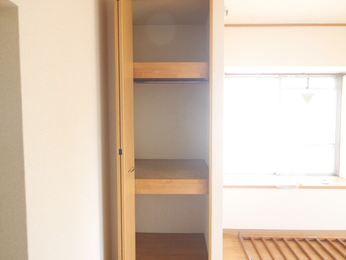 物件内観写真10　(収納)