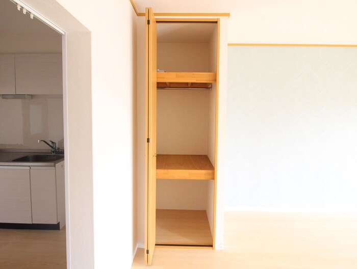 物件内観写真10　(収納)