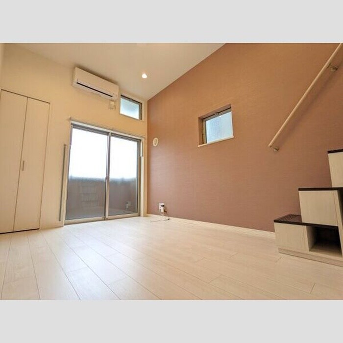 物件内観写真3　(居室)