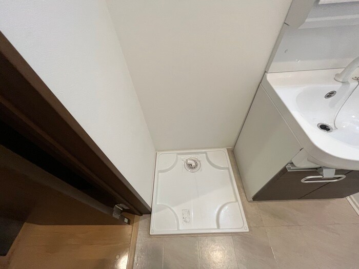 物件内観写真17　(洗濯機置場)