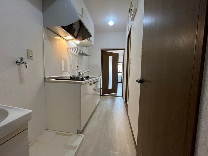 物件内観写真13　(廊下)