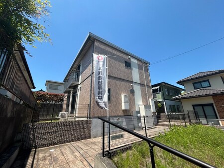 ファミーユ押沢台外観写真