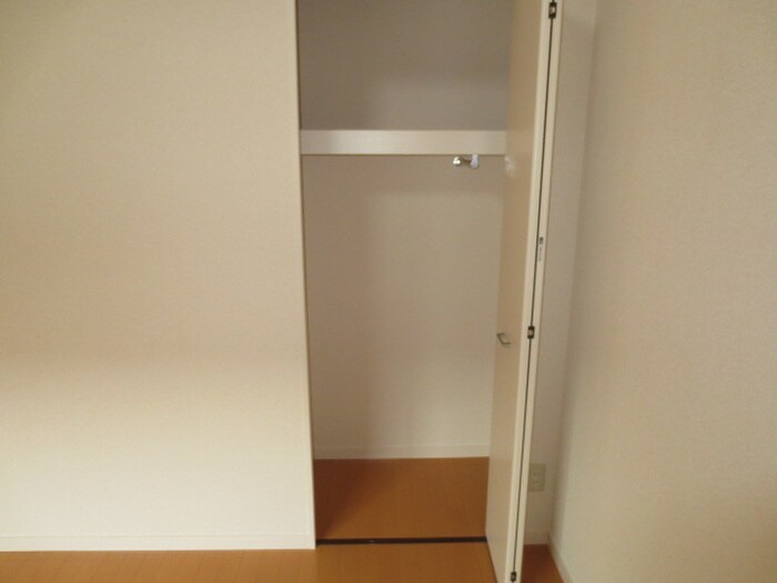 物件内観写真11　(収納)