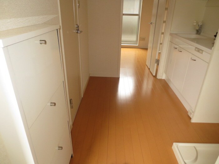 物件内観写真15　(廊下)