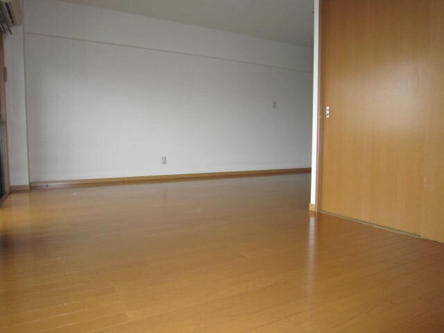 物件内観写真15　(居室)