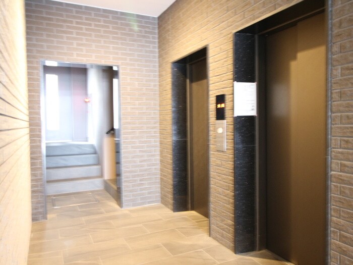 物件外観写真4　(建物設備)