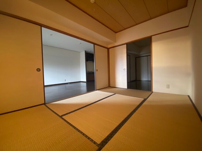 物件内観写真9　(居室)