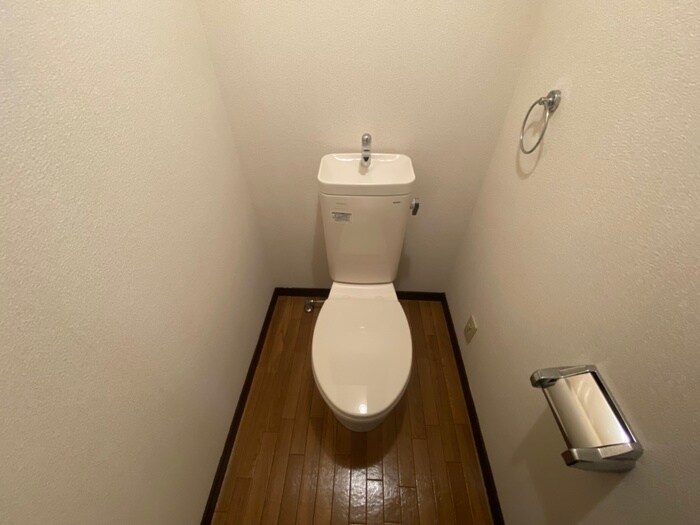 物件内観写真16　(トイレ)