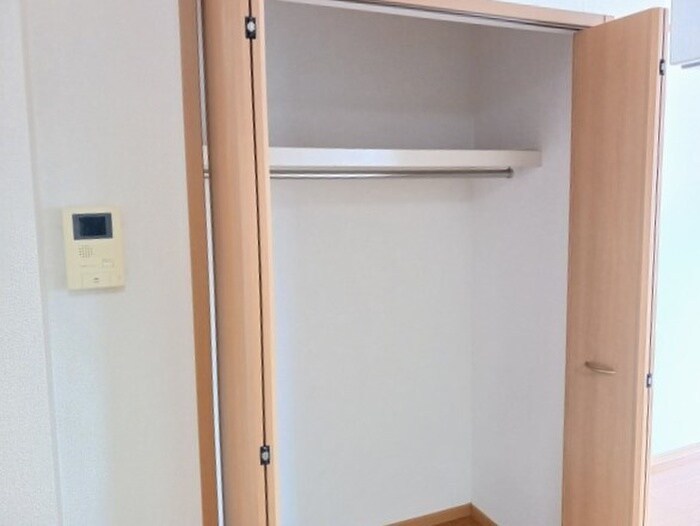 物件内観写真13　(収納)