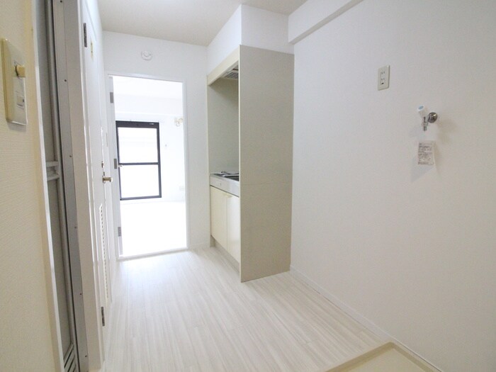 物件内観写真18　(廊下)