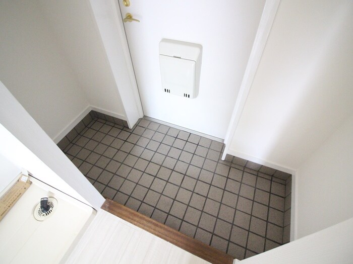 物件内観写真20　(玄関)