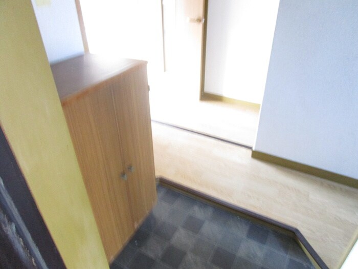 物件内観写真7　(玄関)