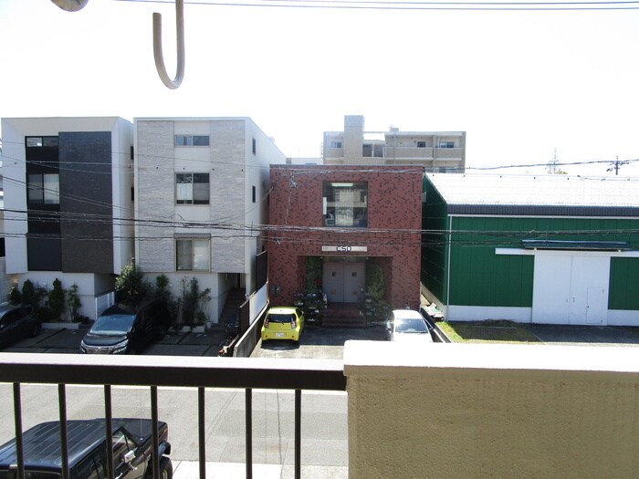 物件内観写真18　(室内からの展望)