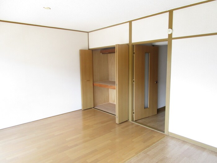 物件内観写真21　(居室)