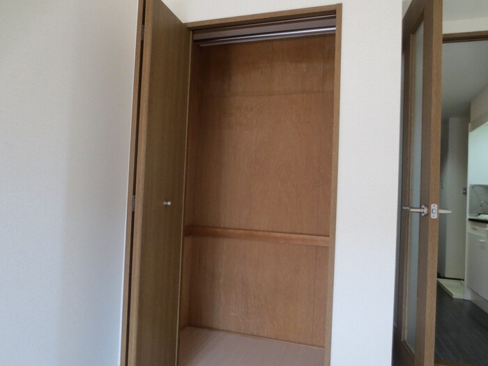 物件内観写真16　(収納)