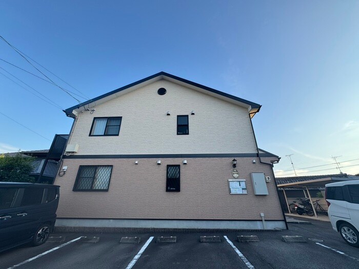 物件外観写真5　(外観写真)