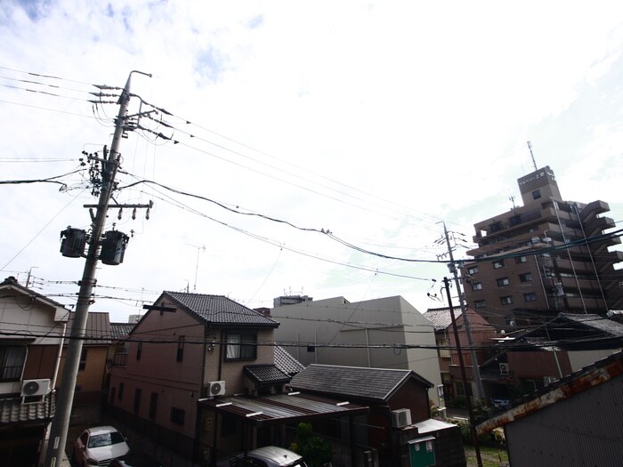 物件内観写真14　(室内からの展望)