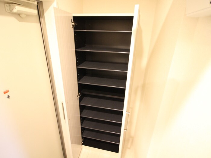 物件内観写真19　(靴箱)