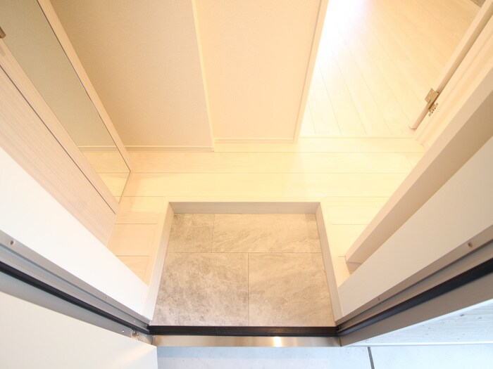 物件内観写真20　(玄関)