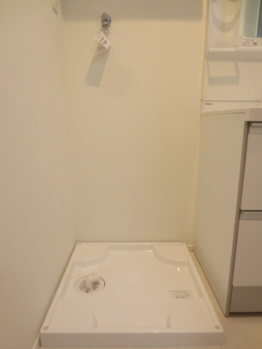 物件内観写真14　(洗濯機置場)