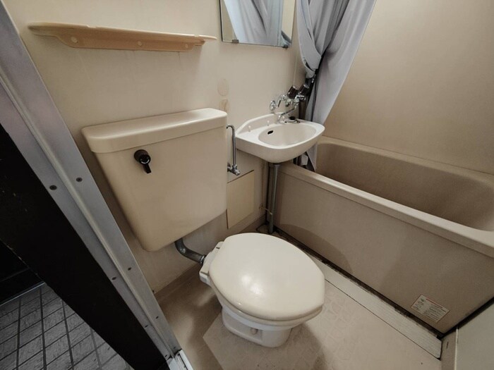 物件内観写真12　(トイレ)