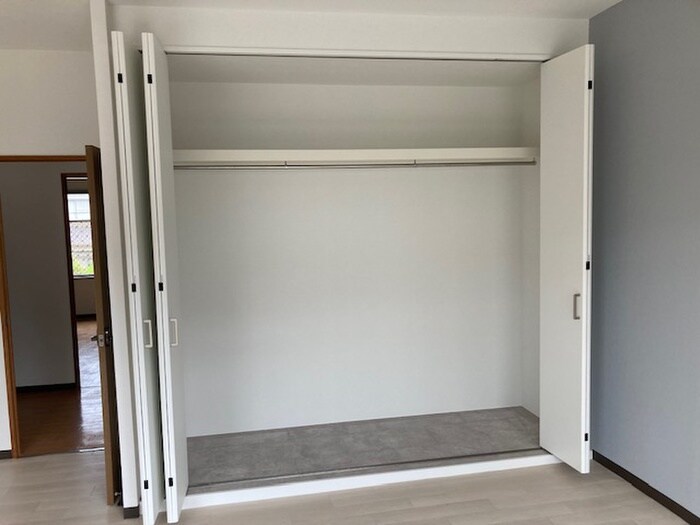 物件内観写真10　(収納)