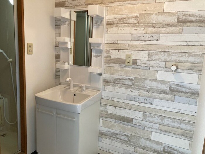 物件内観写真11　(洗面)