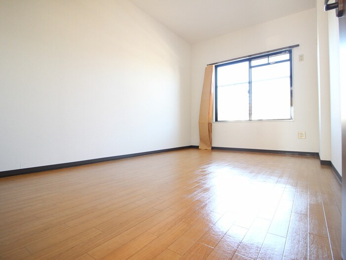 物件内観写真17　(居室)