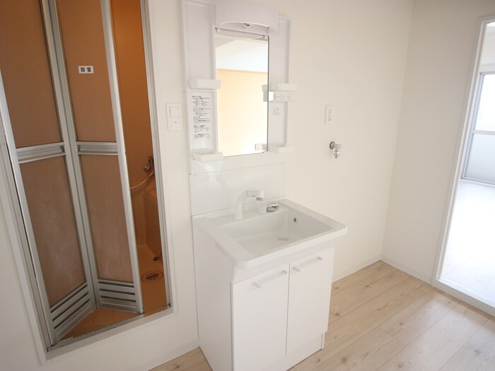 物件内観写真11　(洗面)