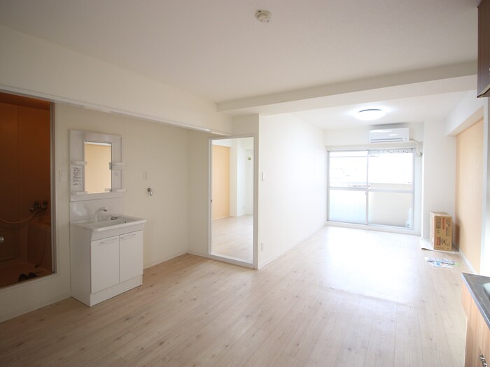 物件内観写真18　(居室)