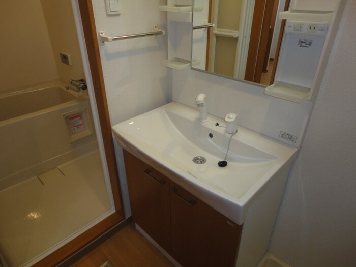 物件内観写真4　(洗面)