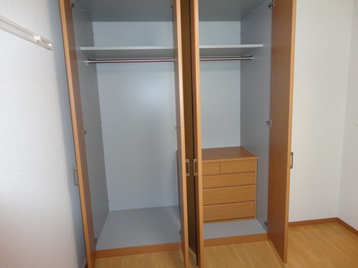 物件内観写真7　(収納)