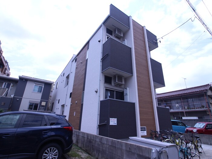 物件外観写真6　(外観写真)