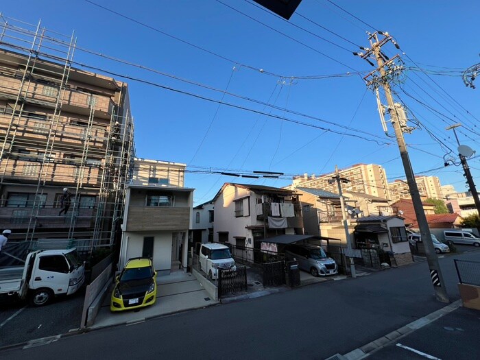 物件内観写真16　(室内からの展望)