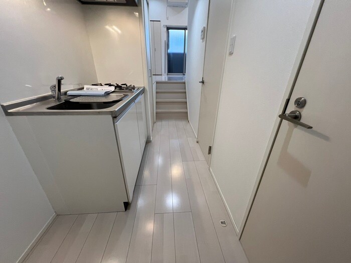 物件内観写真20　(廊下)