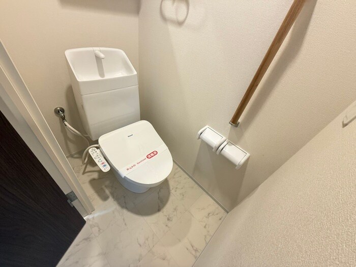 物件内観写真13　(トイレ)