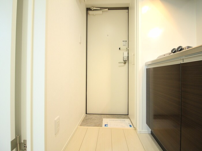 物件内観写真19　(玄関)