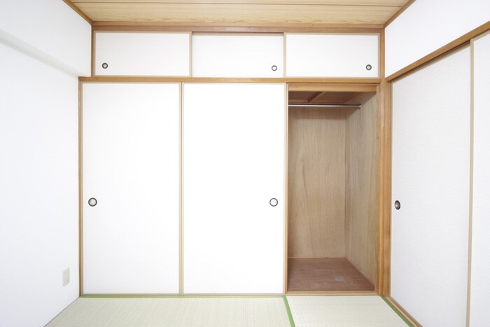 物件内観写真13　(収納)