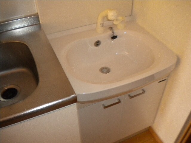 物件内観写真10　(洗面)