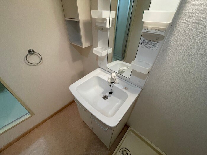 物件内観写真10　(洗面)