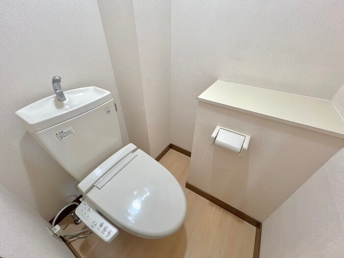 物件内観写真12　(トイレ)